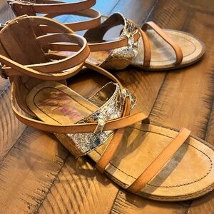 Blowfish Strappy Malibu Sandals in Brown and Gold size 9